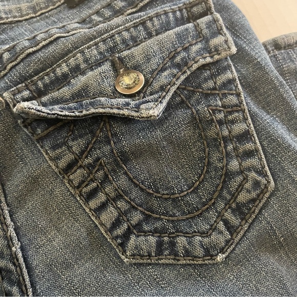 True religion low rise bootcut rhinestone distressed jeans size 26 medium wash - Picture 5 of 7